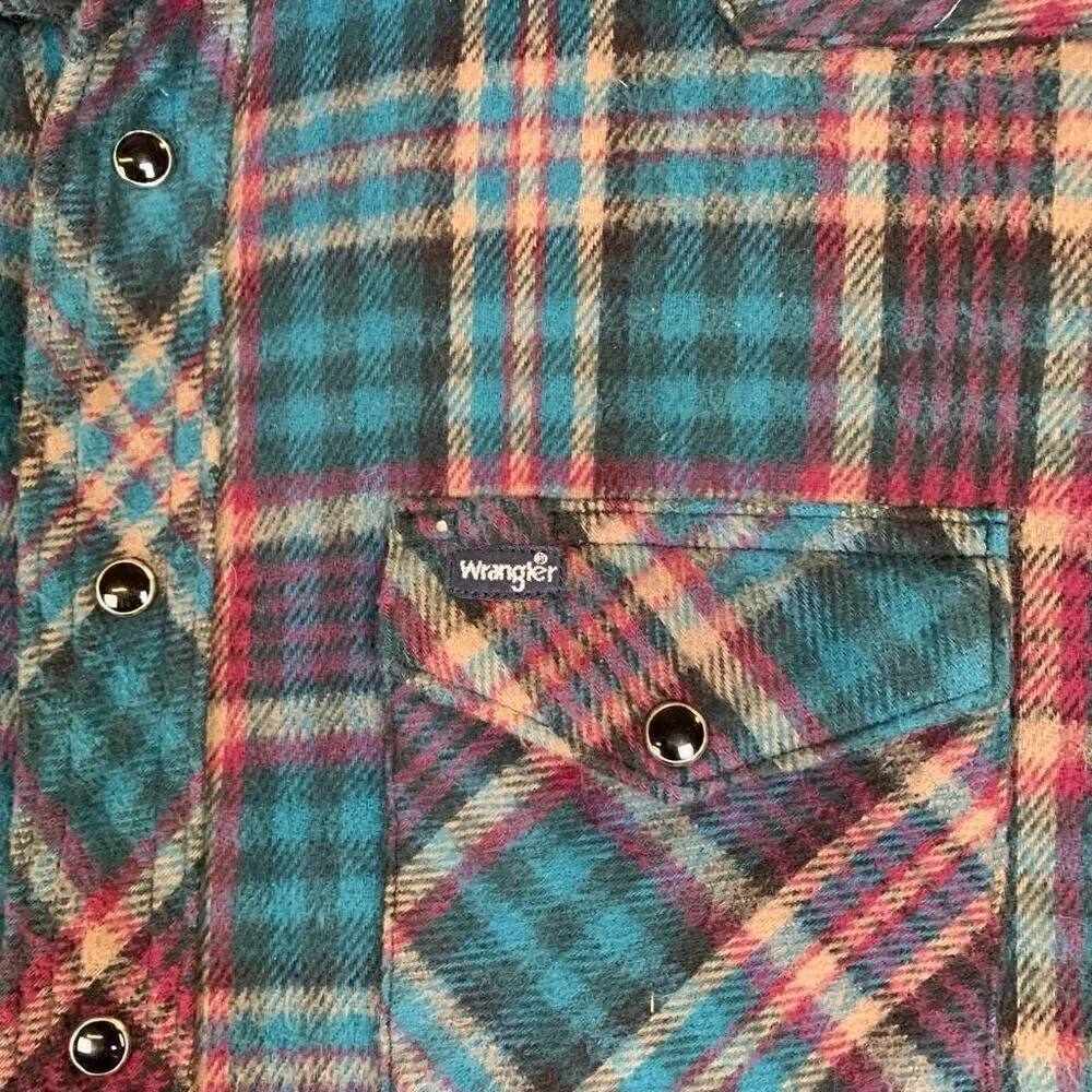 Wrangler Mens Size 17.5 Button Front Shirt Green Red Plaid Long Tails Pocket